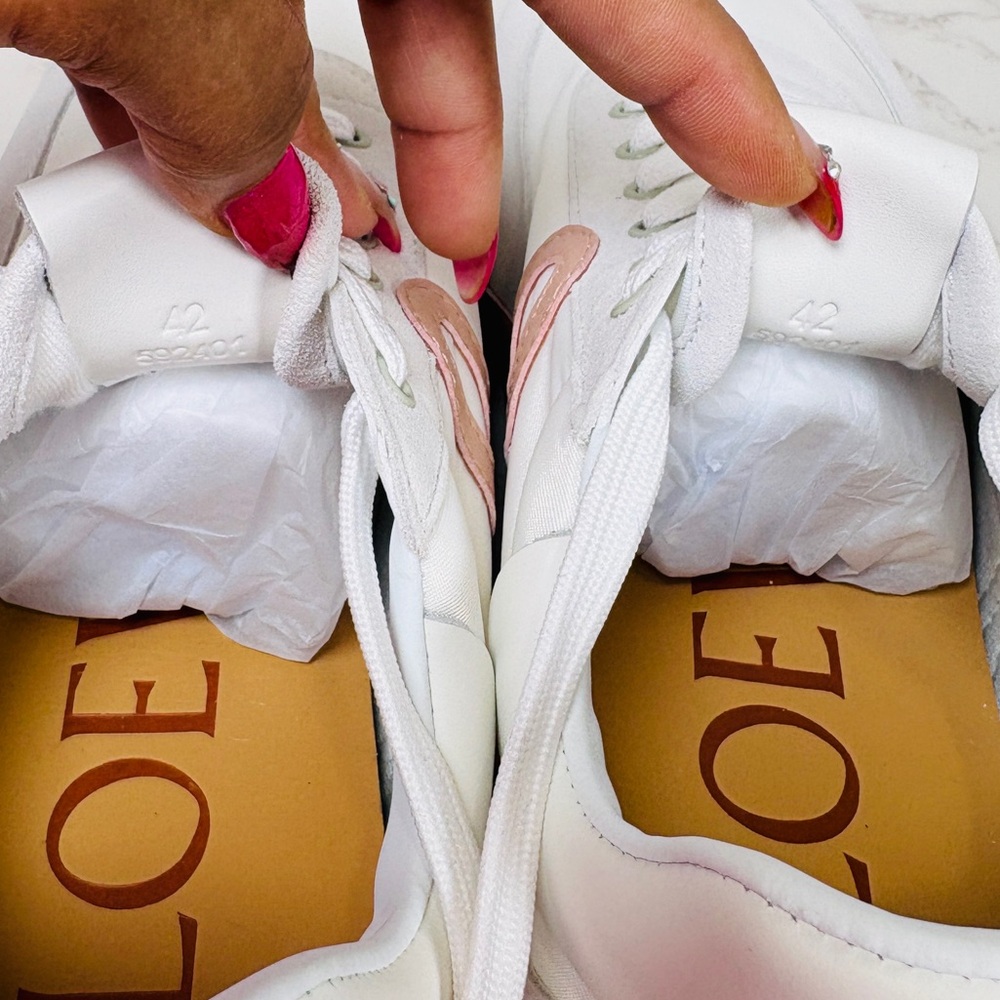 A-1CS-5: GYM SHOES: White and Brown Sneakers w/Pink Ribbon Accent, Unisex, NWOT - Picture 8 of 13